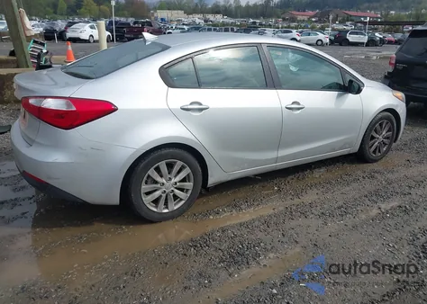 2015 Kia Forte Lx z USA, uszkodzony, nr VIN KNAFX4A69F5274323